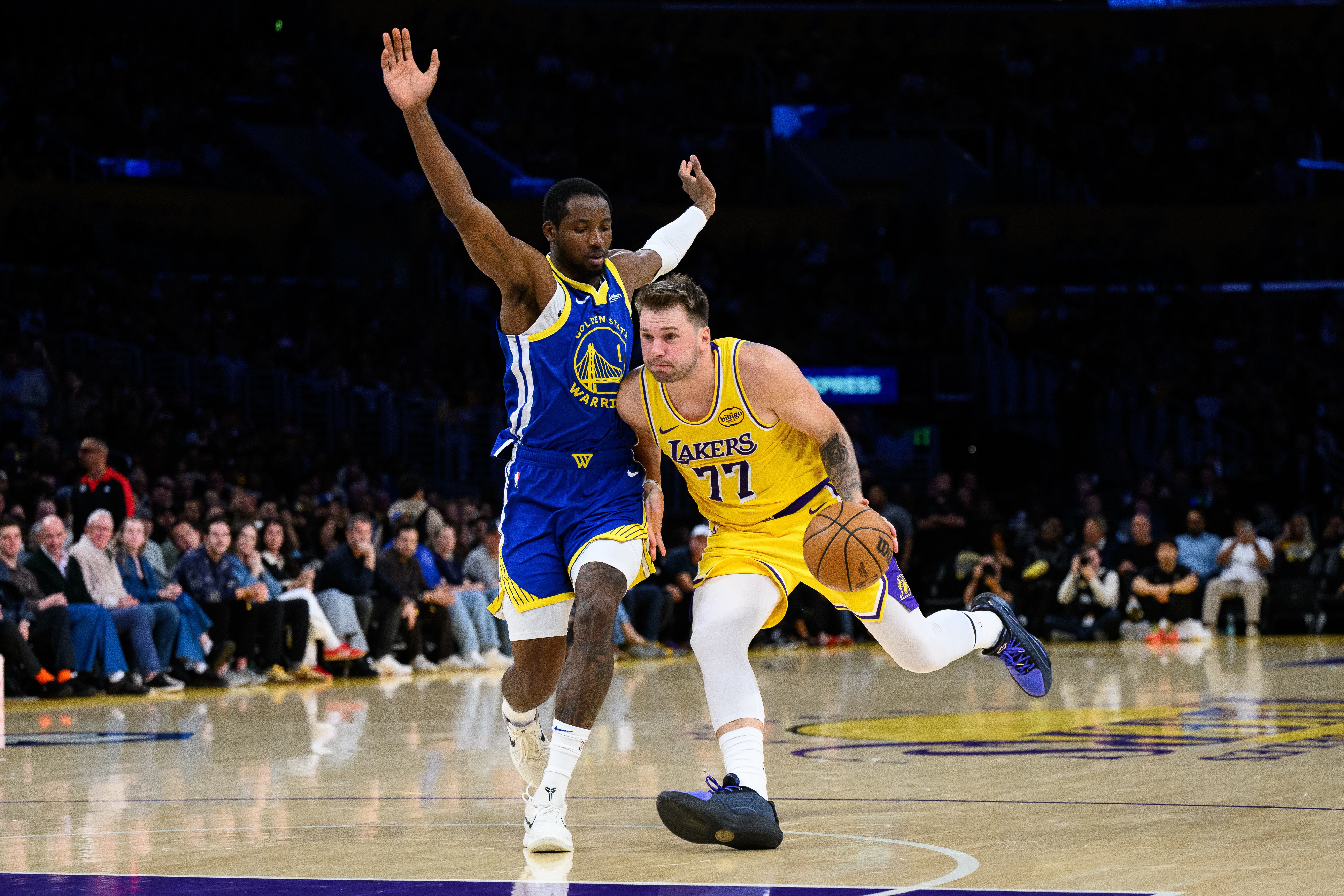 半岛体育下载-库明加交易构想：前往湖人或国王？与独行侠交易让克莱重回湾区？