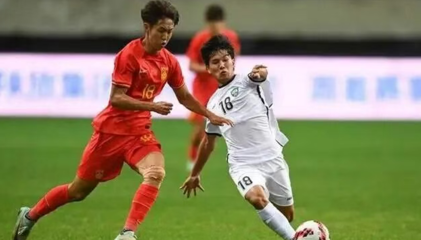 半岛体育下载-1-0绝杀！恭喜U19国足，中国队爆冷险胜赢球，球迷欢呼